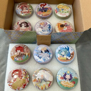 New In Box Set of 12- 2.5 Ounce‎ Scented Soy Candle Tins Various Scents Female